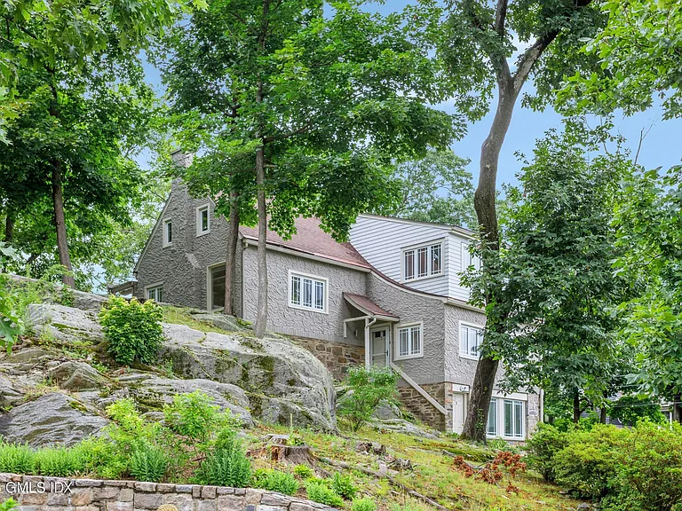 1 Hendrie Dr — Photo 1