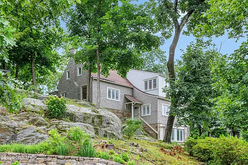 1 Hendrie Dr Photo 1