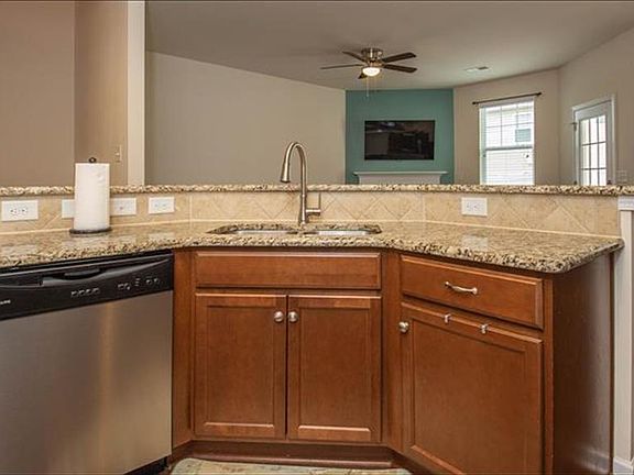 5th image of 7309 Overmountain Dr