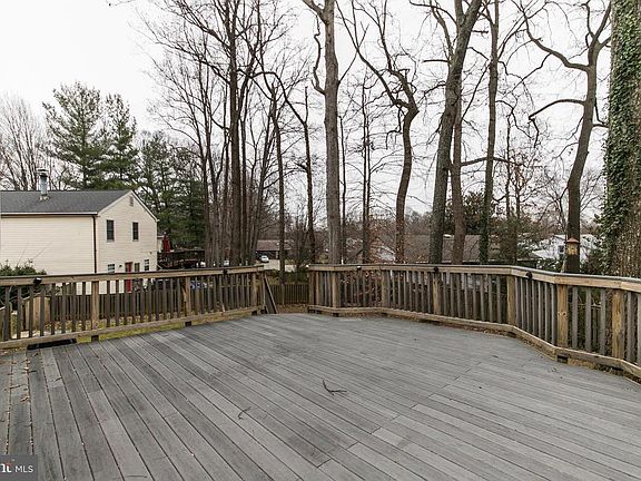 4th image of 9503 Cordwood Ct