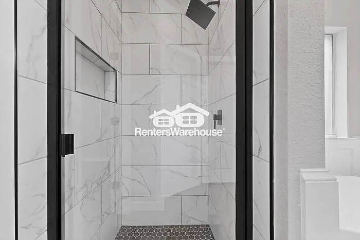7301 Fossil Lake Dr — Photo 21