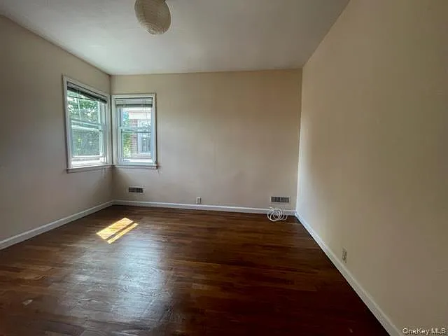 16612 Union Tpke — Photo 11