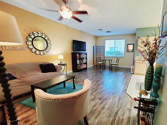 2nd image of 2759 S Evergreen Cir