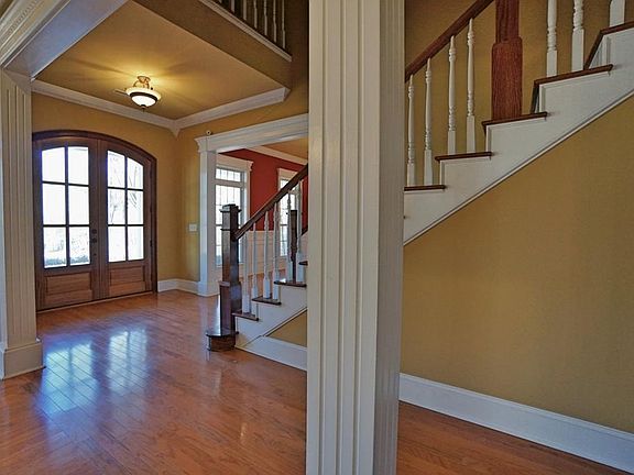 3rd image of 104 Kenzington Way