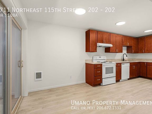 2nd image of 2711 NE 115th St APT 202