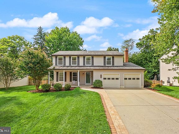 2nd image of 1113 Windmill Ln