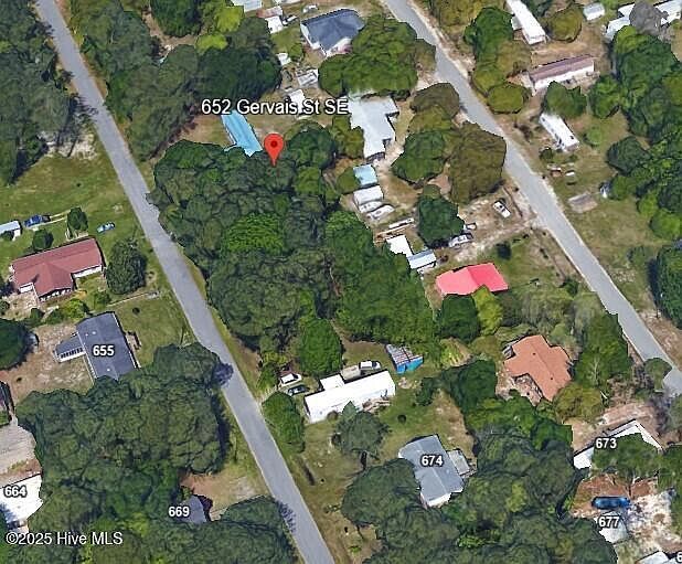 2nd image of 652 Gervais Street SE