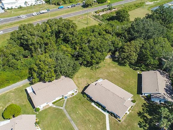 3rd image of 1907 Canterbury Ln Unit 19