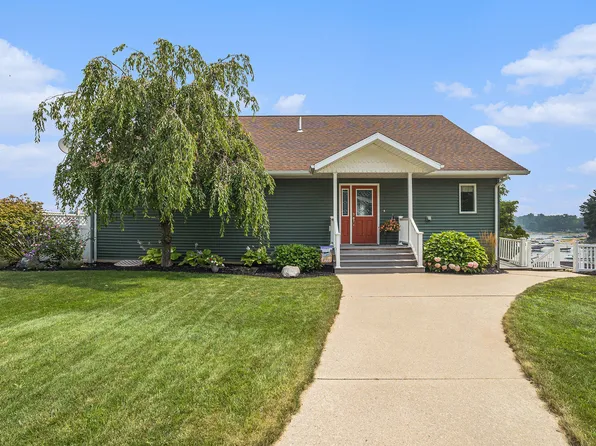 2010 W Lake Rd, Twin Lake, MI 49457