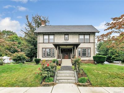 68 Brooklawn Pl, Bridgeport, CT, 06604