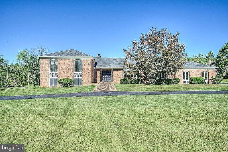 1st image of 48 Fiddlers Creek Rd