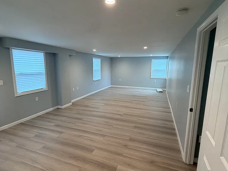 4301 Appian Way — Photo 11