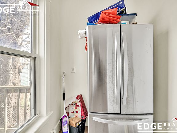 3rd image of 20-22 Ashford St #20