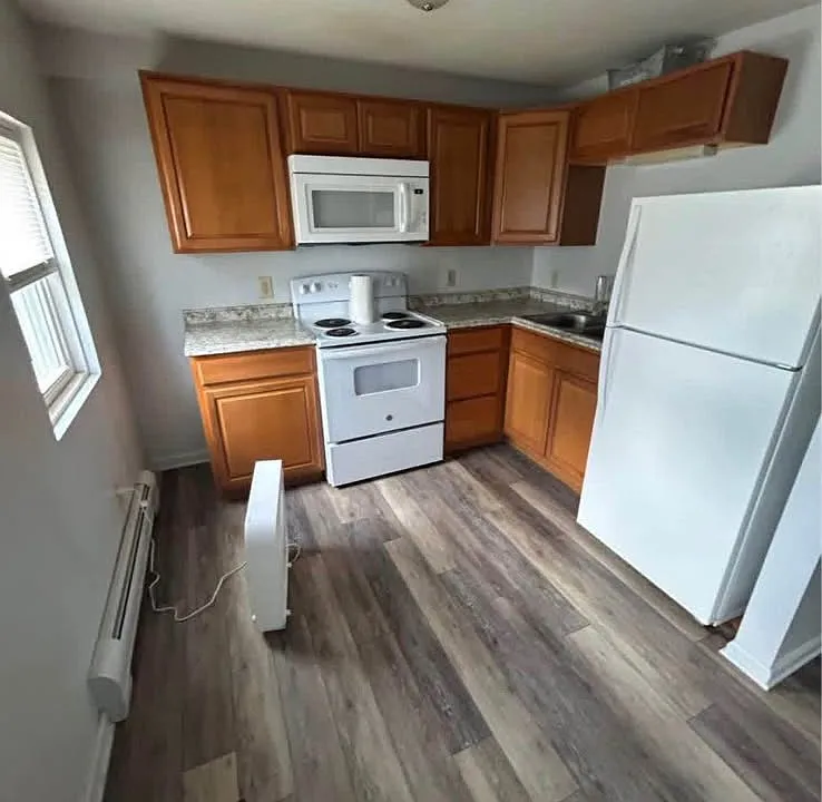 2726 E Brutus St #3
