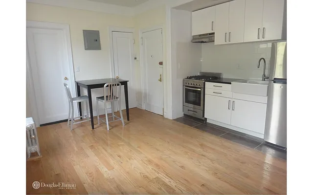 Rented by Douglas Elliman | media 34