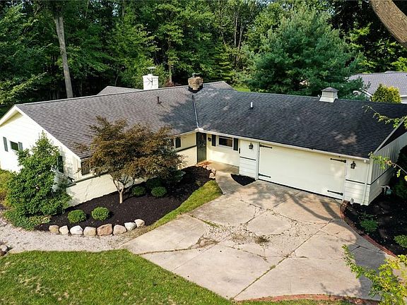 2nd image of 1492 Allen Dr