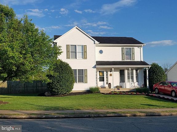 2nd image of 6255 Goulding Ct