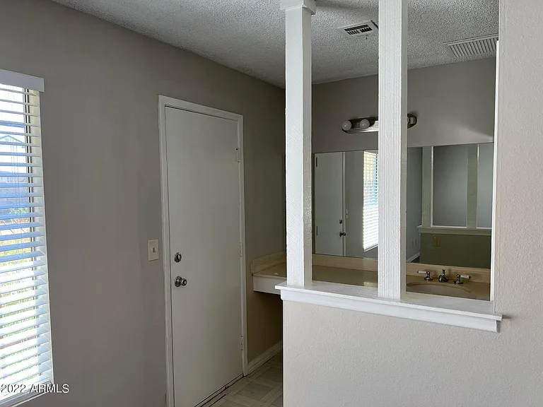 7827 W College Dr — Photo 7