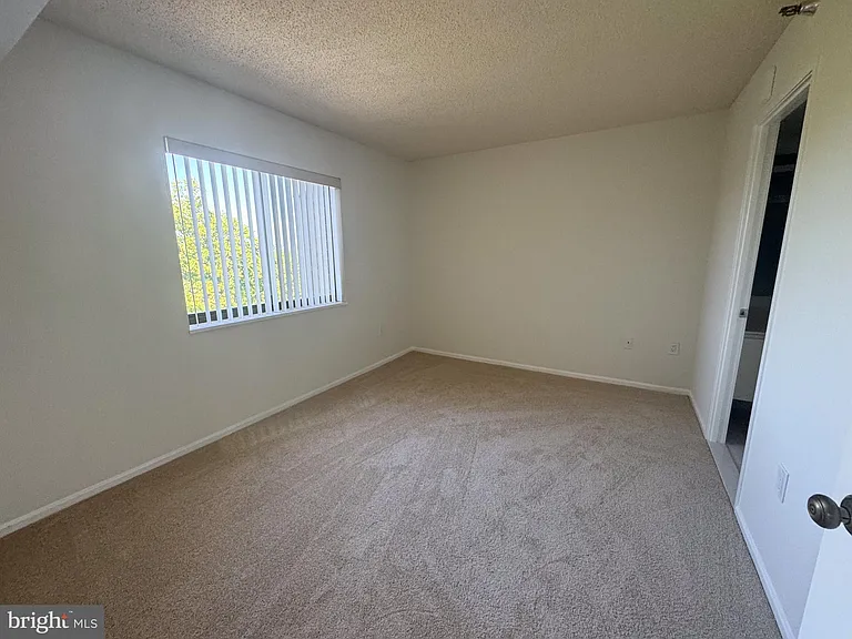 15107 Interlachen Dr #807 — Photo 6