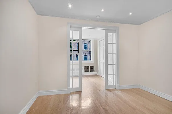 Rented by Cooper & Cooper Real Estate | media 18