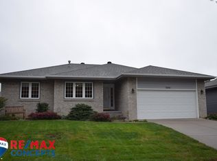 5000 Bunker Hill Rd, Lincoln, NE 68521