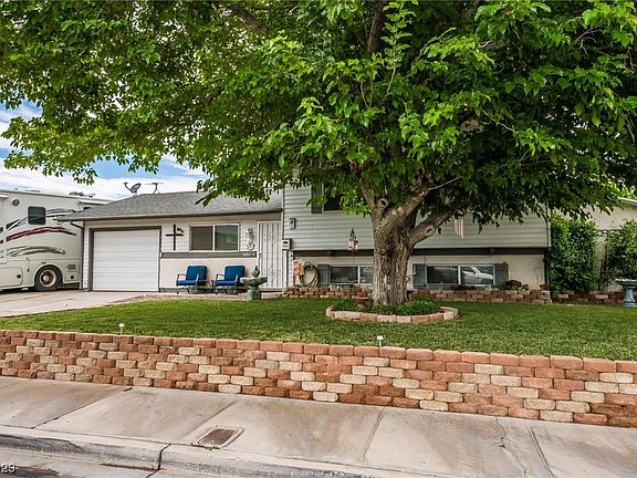 5th image of 3882 Chinchilla Ave