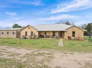 1102 Fairview Dr, Rockdale, TX 76567