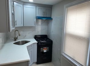 405 Tasker St, Philadelphia, PA 19148