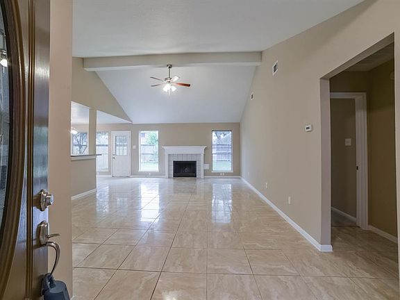 4th image of 21630 Bay Palms Dr
