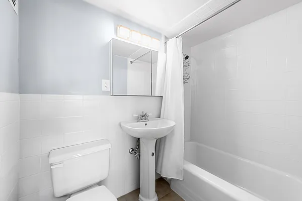 Rented by Compass | media 12