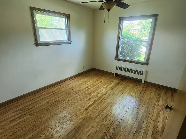 3235 S 48th St — Photo 6