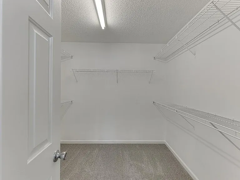 2421 Elkhorn Ter — Photo 37