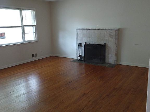  wood-burning fireplace 