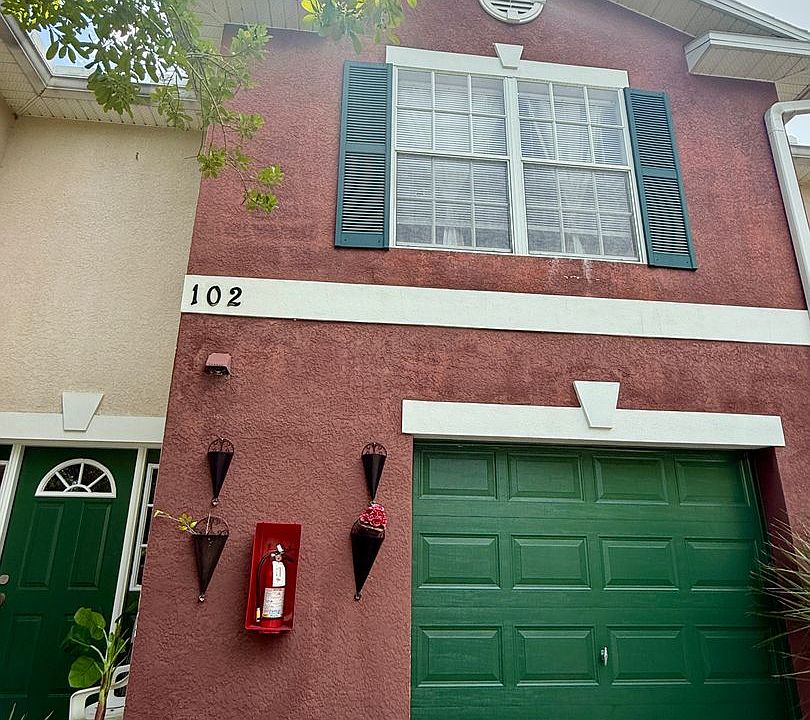 1st image of 102 N Lady Mary Dr