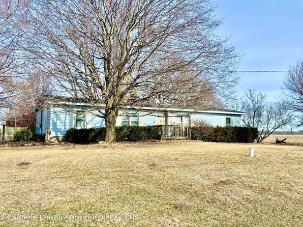 46 W Vermontville Hwy, Charlotte, MI 48813