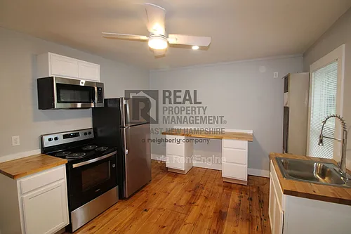 3 Baker St #4 Photo 1
