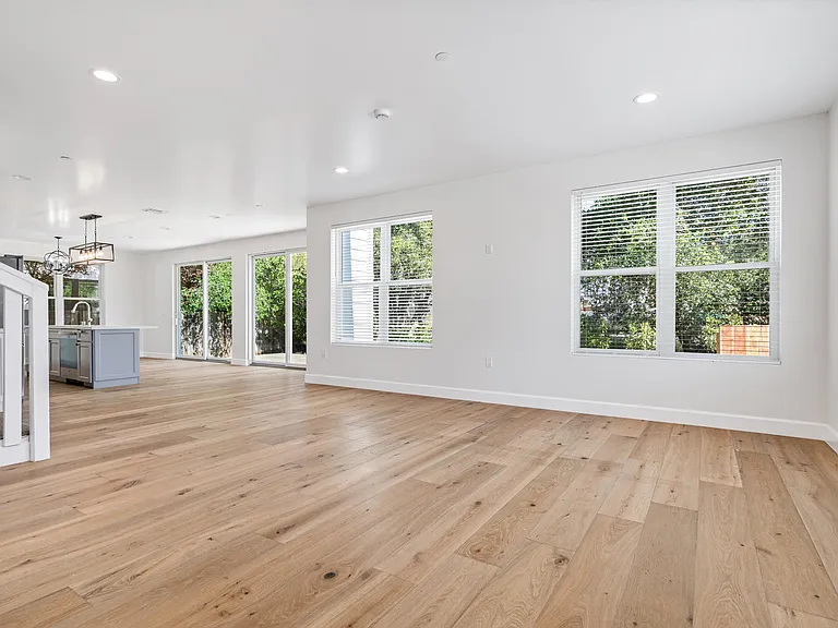 109 Paul Wittke Dr — Photo 3