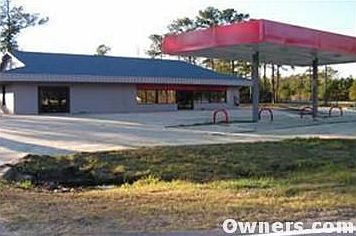 Lake Waccamaw Store Front