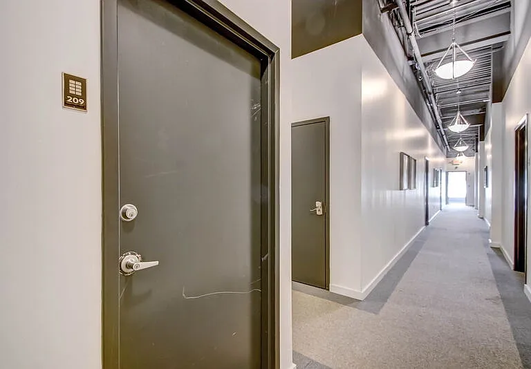 2514 Abercorn St #207 — Photo 9