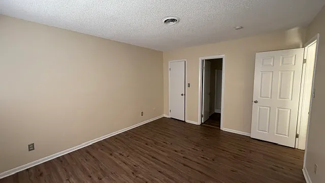 1818 Delaney St — Photo 32
