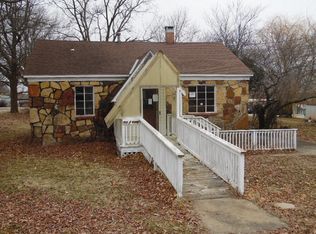 413 S Hays St, Stockton, MO 65785