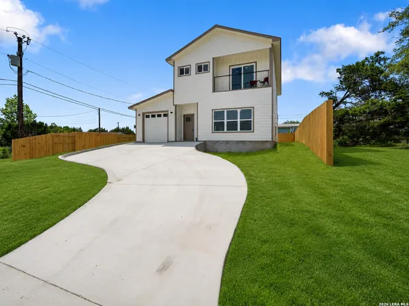 408 Canyon Circle, Canyon Lake, TX 78133