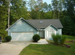 2881 Navajo Cir, Gainesville, GA 30501