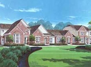 2670 Camberley Cir, Naperville, IL