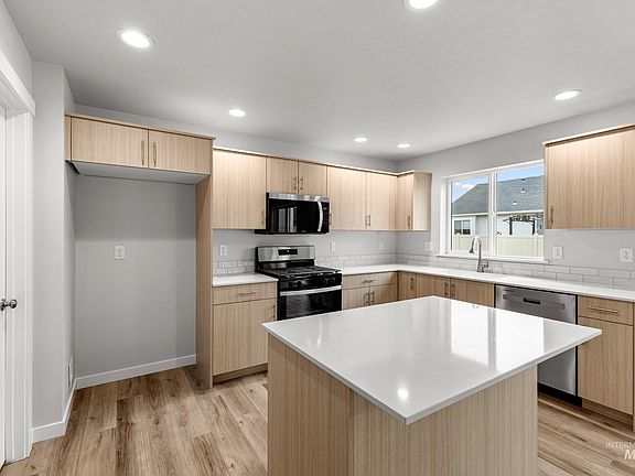 3rd image of 8293 E Bright Angel Dr