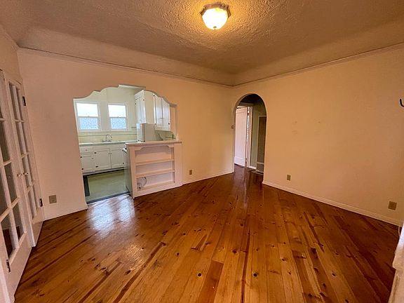 4th image of 5953 Barton Ave #5953