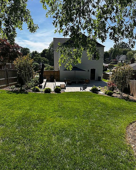 2nd image of 2411 John Marshall Dr