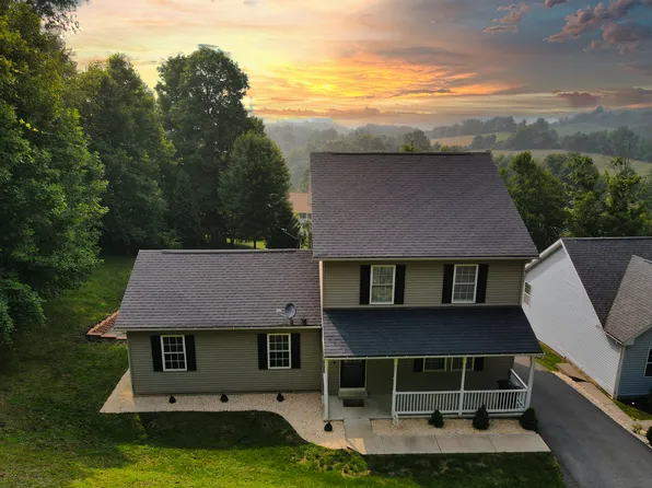 109 Victoria Falls Dr, Morgantown, WV 26508