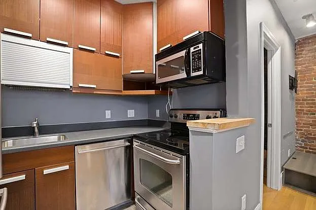 121 Salem St #2C — Photo 2
