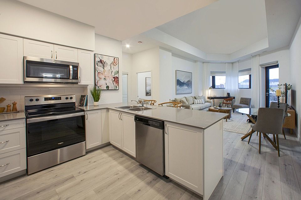 1st image of 30 Hanmer St W #3B-2Ba-1177Sqft